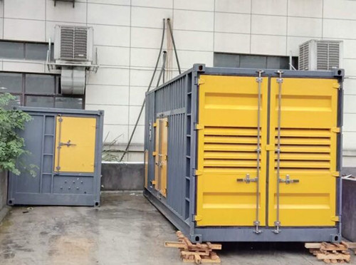 渝中发电机空气滤清器多久更换一次比较好？